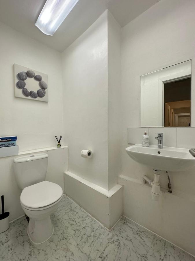 Bright, Warm & Cozy House In Harpurhey Apartment Manchester Luaran gambar